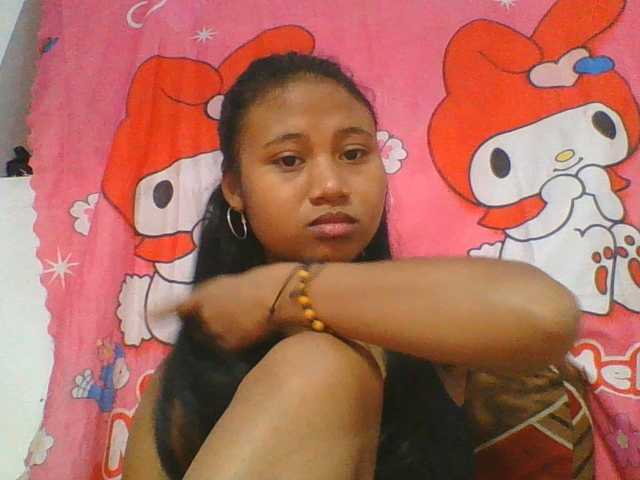 Murellah1a live cam on BongaCams