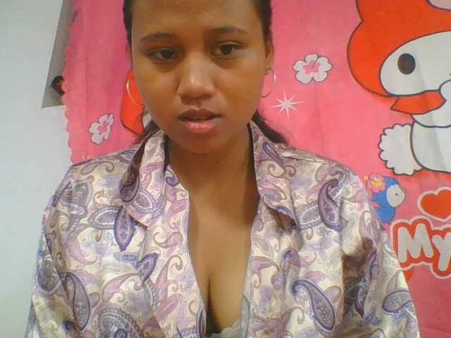 Murellah1a live cam on BongaCams