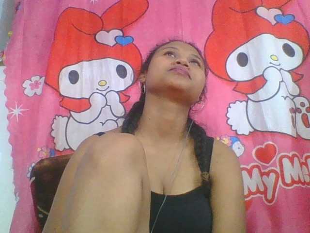 Murellah1a live cam on BongaCams