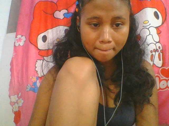 Murellah1a live cam on BongaCams