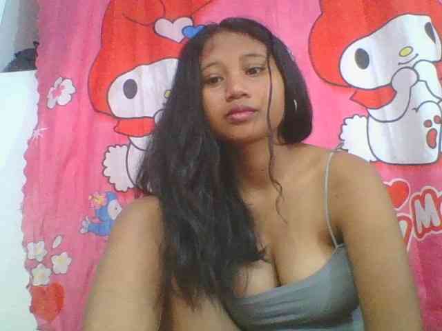 Murellah1a Live Webcam on BongaCams