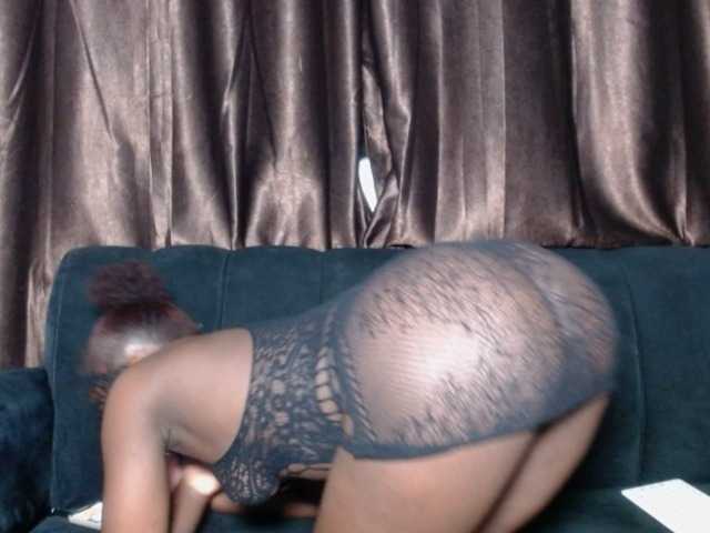Sashasally live cam on BongaCams