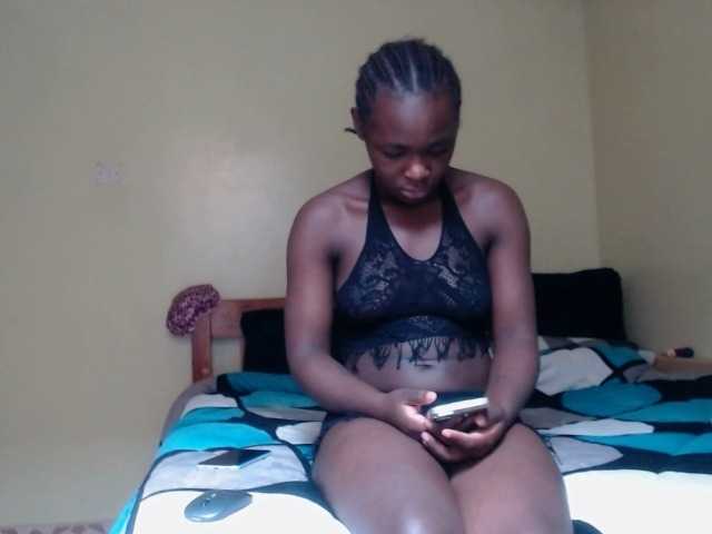 Sashasally live cam on BongaCams
