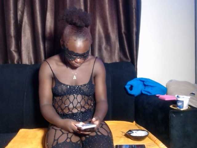 Sashasally live cam on BongaCams