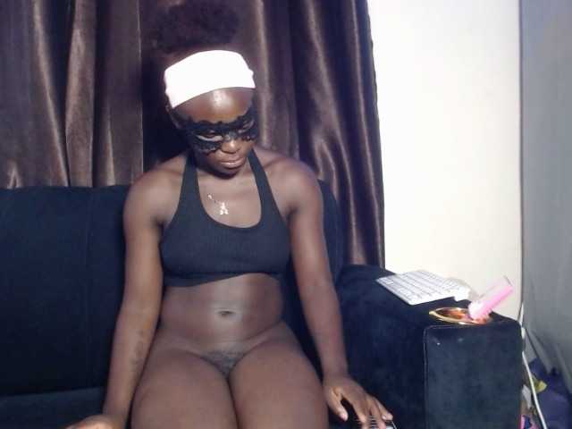 Sashasally live cam on BongaCams