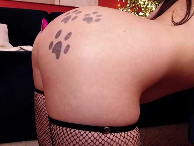 SellenaAlure's BongaCams show and profile