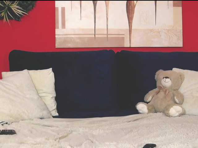 SellenaAlure webcam