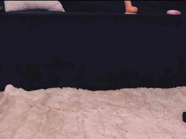 SellenaAlure webcam