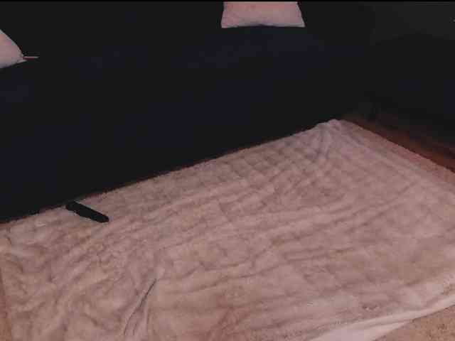 SellenaAlure webcam