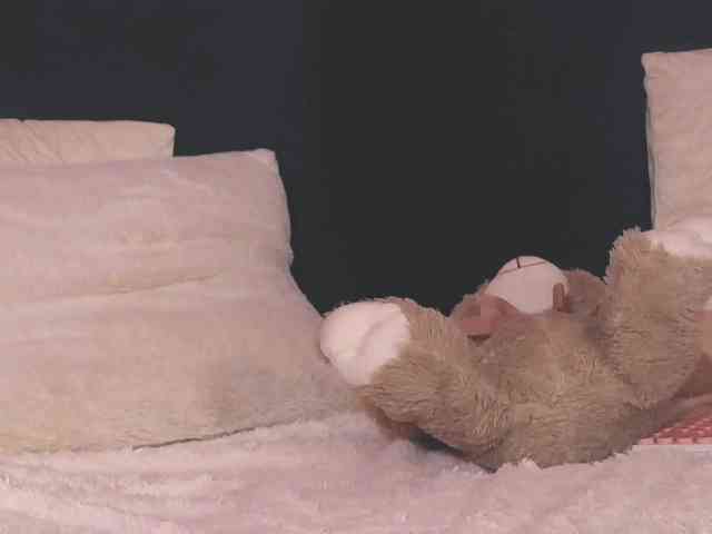SellenaAlure webcam