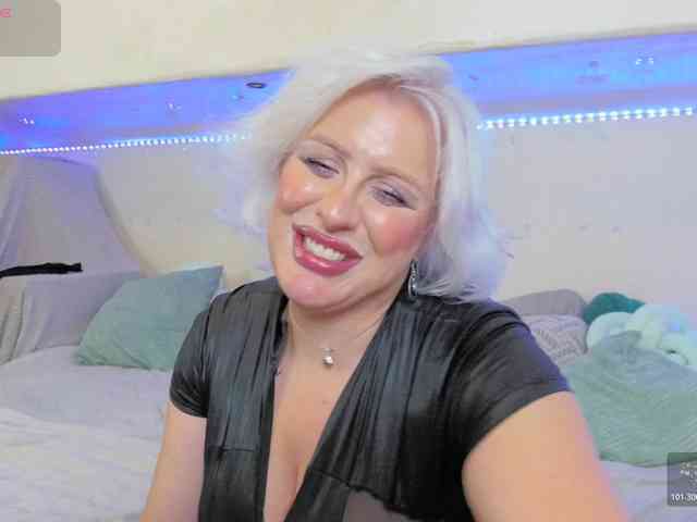 GoddessAlimony webcam