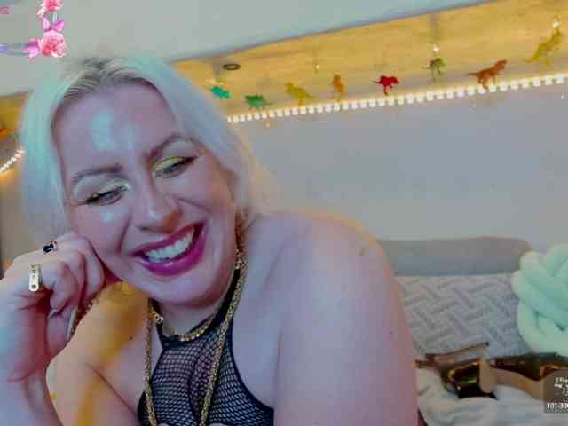 GoddessAlimony webcam