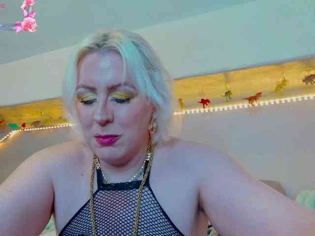 GoddessAlimony webcam