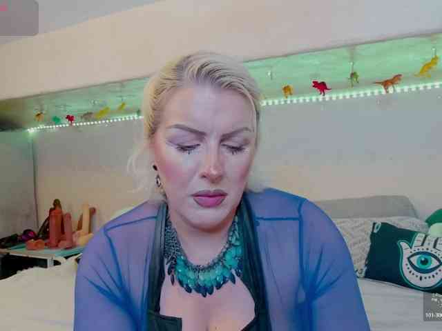 GoddessAlimony webcam
