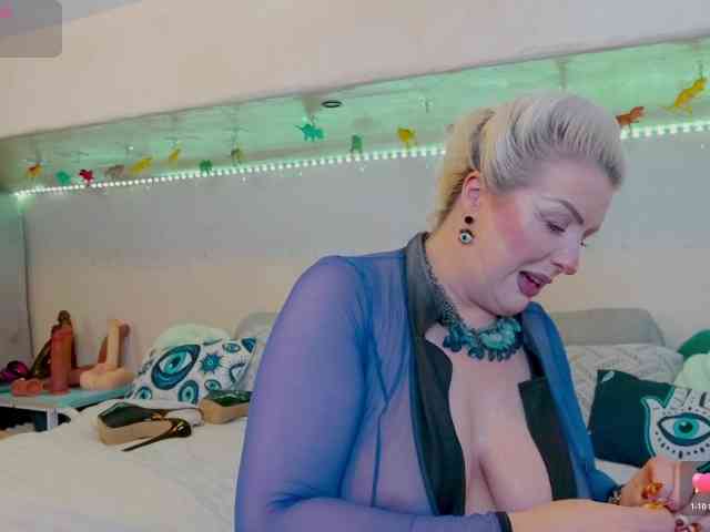 GoddessAlimony webcam