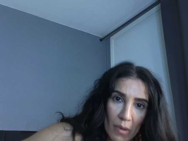 Samissou live cam on BongaCams