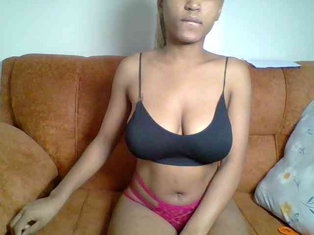 Hot-sexy-queen webcam