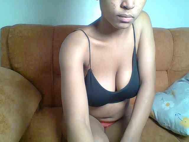 Hot-sexy-queen webcam