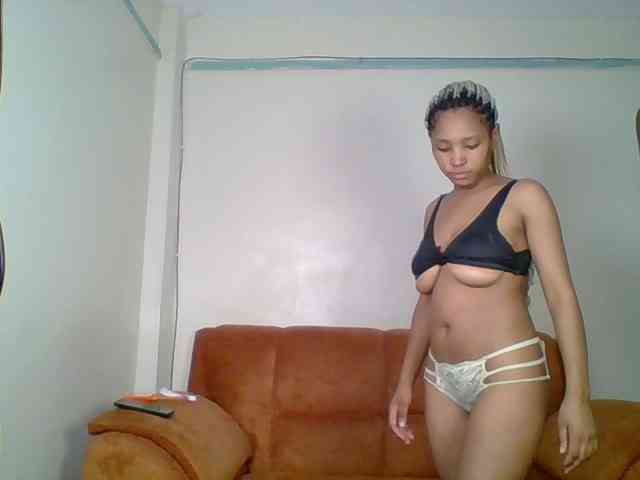 Hot-sexy-queen webcam