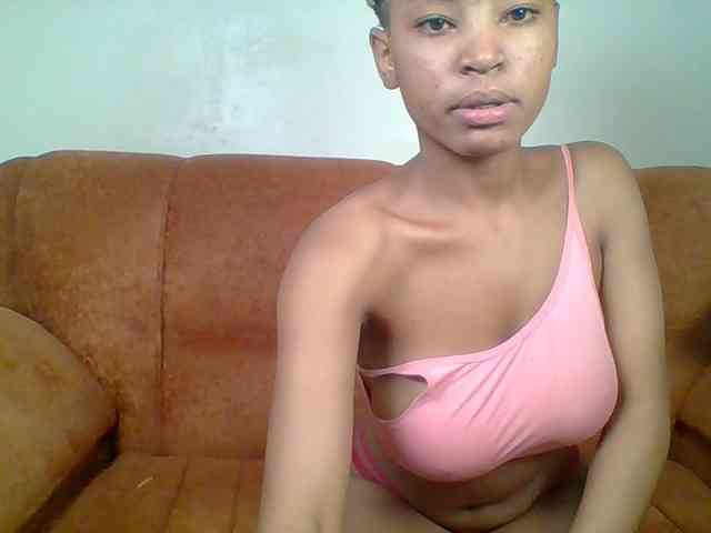 Hot-sexy-queen webcam