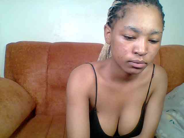 Hot-sexy-queen webcam