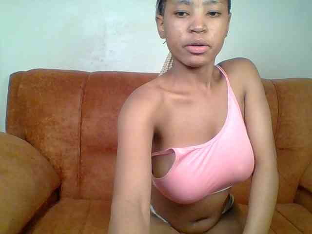 Hot-sexy-queen webcam