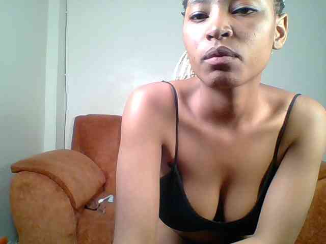 Hot-sexy-queen webcam