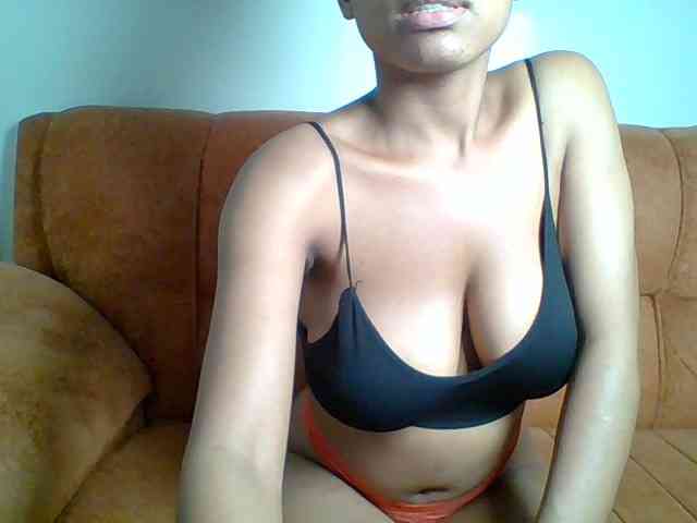 Hot-sexy-queen webcam