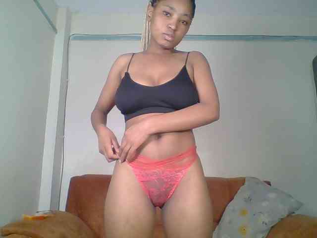 Hot-sexy-queen webcam