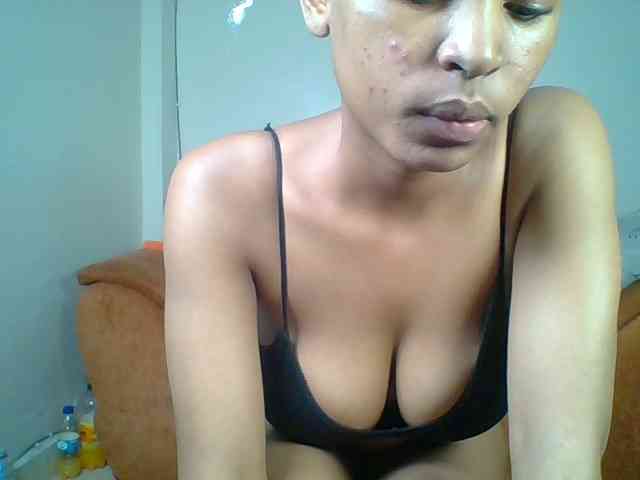 Hot-sexy-queen webcam