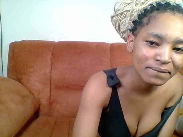 Hot-sexy-queen webcam