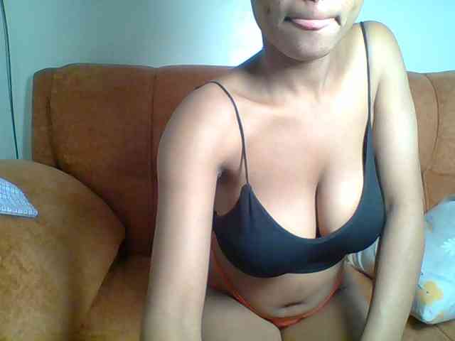 Hot-sexy-queen webcam