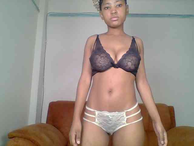 Hot-sexy-queen webcam