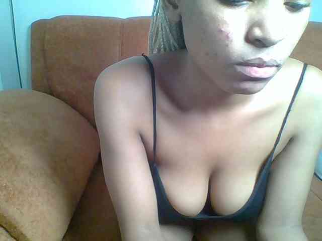 Hot-sexy-queen webcam