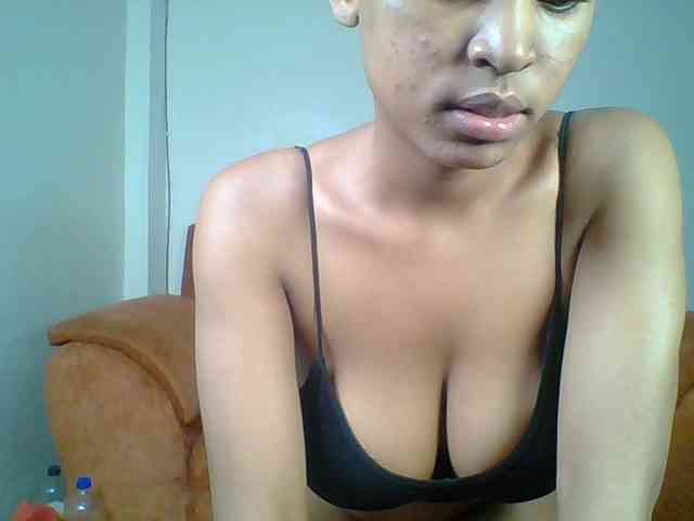 Hot-sexy-queen webcam