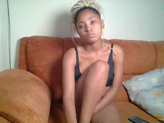 Hot-sexy-queen webcam