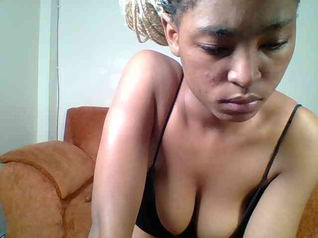 Hot-sexy-queen webcam