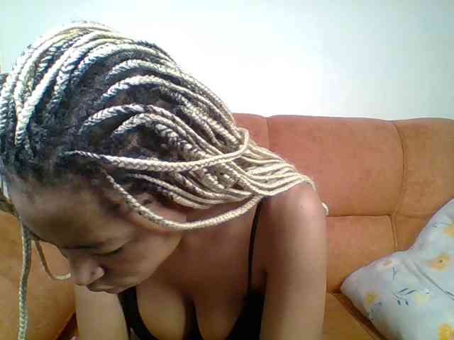 Hot-sexy-queen webcam