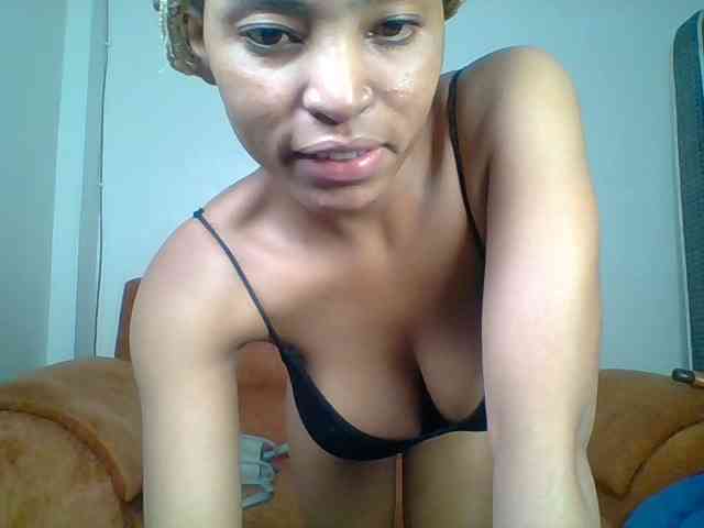 Hot-sexy-queen webcam