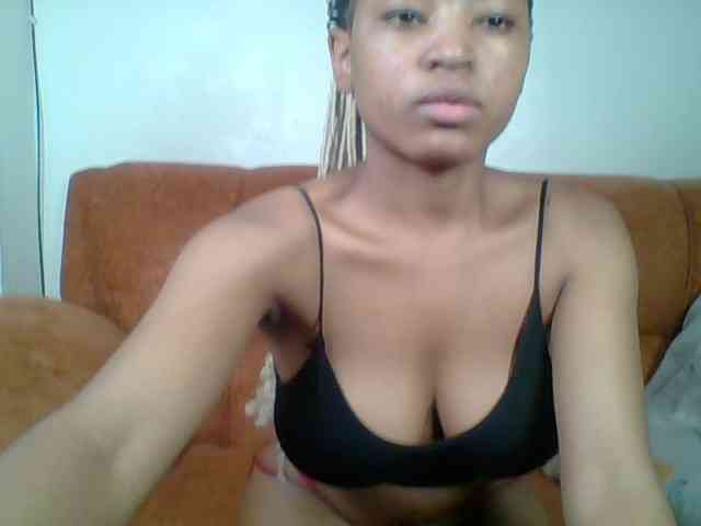 Hot-sexy-queen webcam