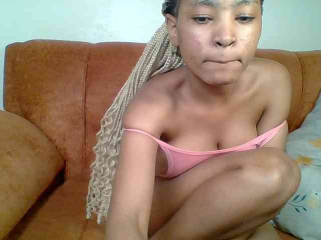 Hot-sexy-queen webcam