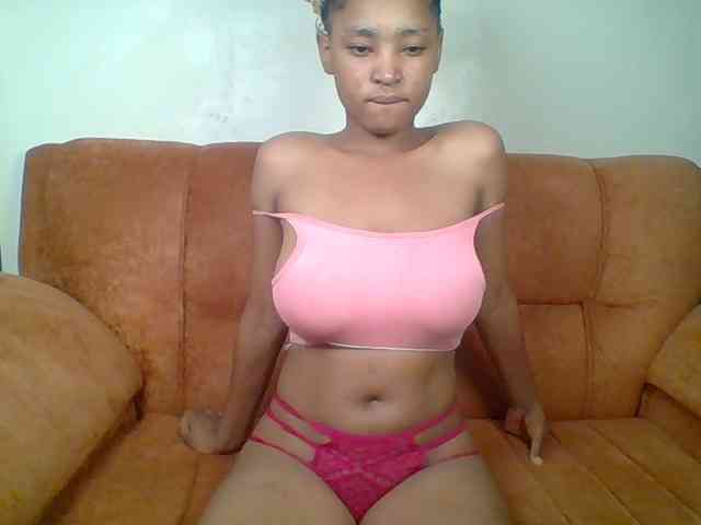 Hot-sexy-queen webcam