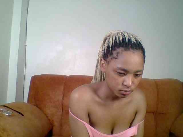 Hot-sexy-queen webcam