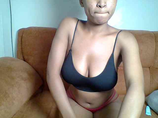 Hot-sexy-queen webcam