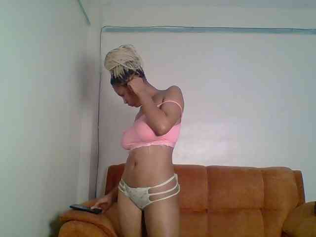 Hot-sexy-queen webcam