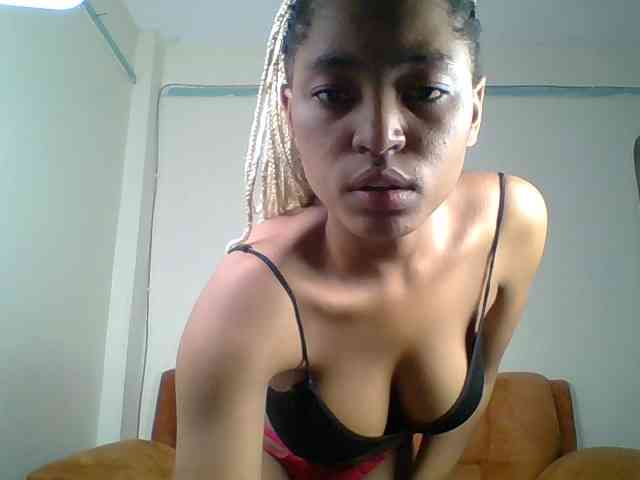 Hot-sexy-queen webcam