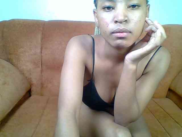 Hot-sexy-queen webcam