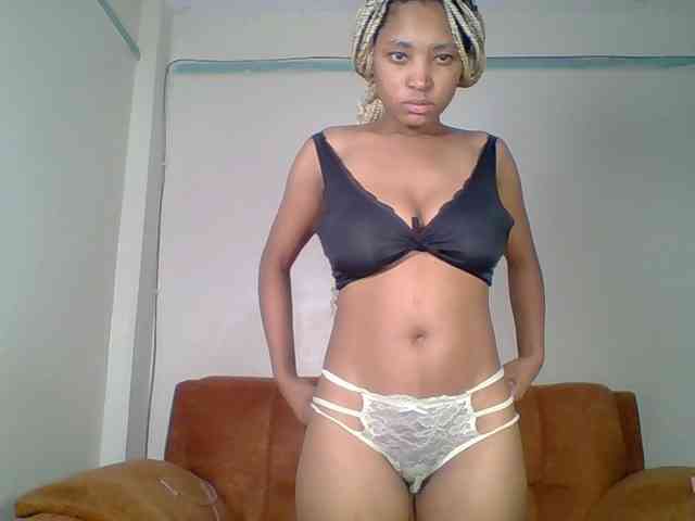 Hot-sexy-queen webcam