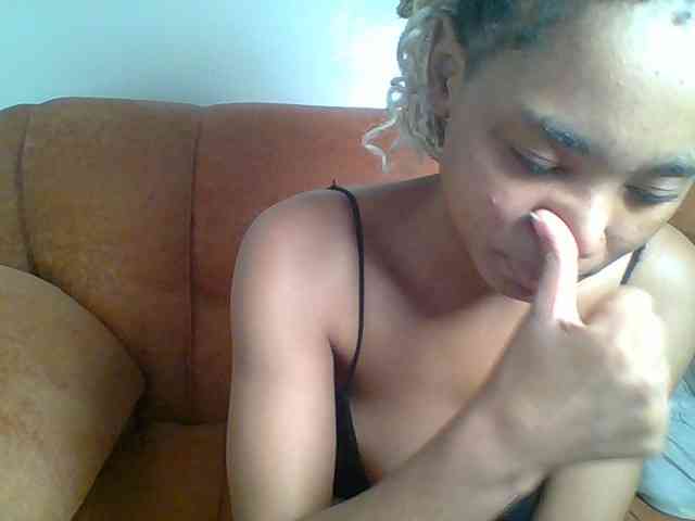 Hot-sexy-queen webcam