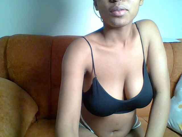 Hot-sexy-queen webcam